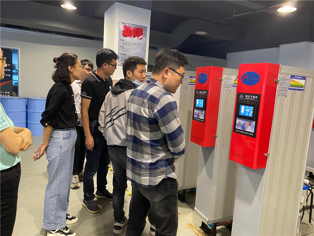 壓縮空氣組合式干燥機(jī)，壓縮空氣干燥機(jī)，冷凍式干燥機(jī)，吸干機(jī)，精密過濾器，吸附式干燥機(jī)