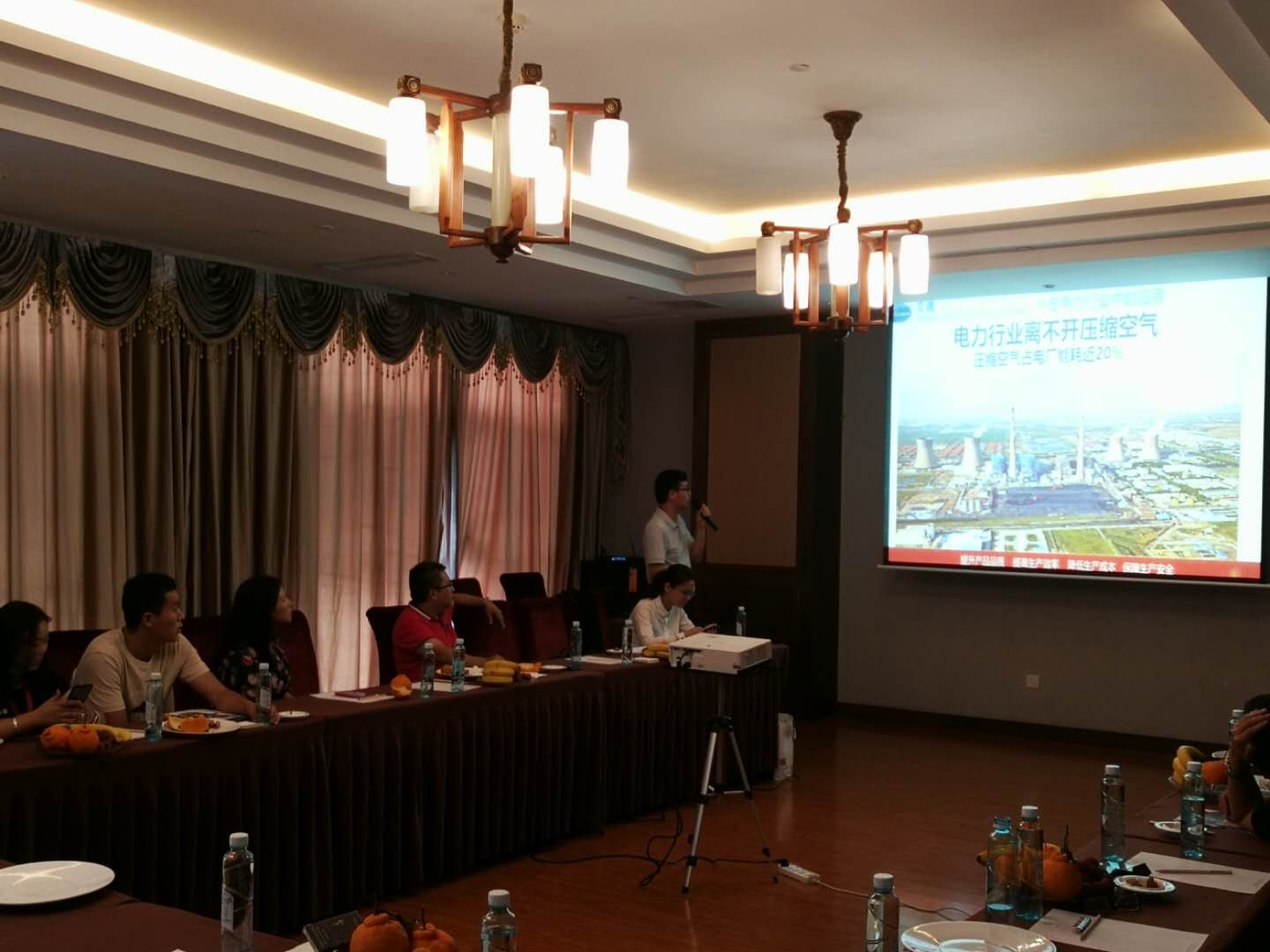 壓縮空氣組合式干燥機(jī)，壓縮空氣干燥機(jī)，冷凍式干燥機(jī)，吸干機(jī)，精密過濾器，吸附式干燥機(jī)