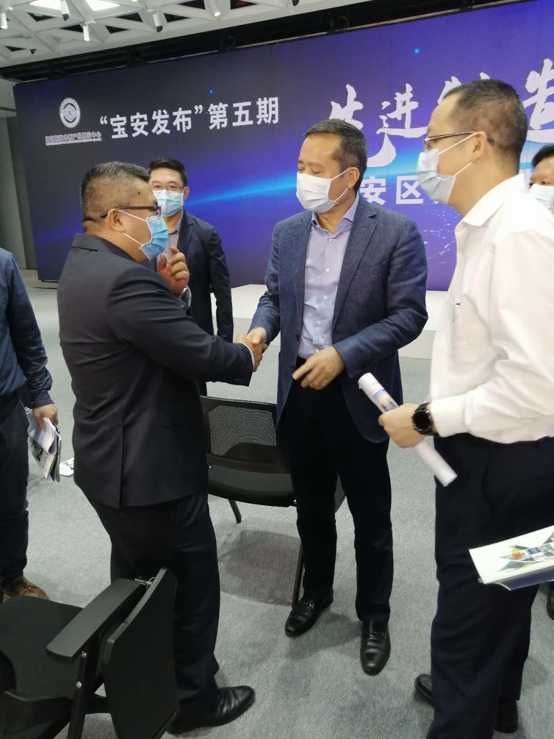 壓縮空氣組合式干燥機(jī)，壓縮空氣干燥機(jī)，冷凍式干燥機(jī)，吸干機(jī)，精密過(guò)濾器，吸附式干燥機(jī)