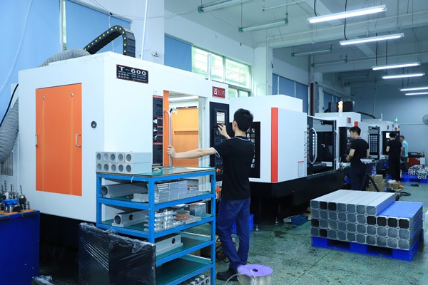 壓縮空氣組合式干燥機(jī)，壓縮空氣干燥機(jī)，冷凍式干燥機(jī)，吸干機(jī)，精密過濾器，吸附式干燥機(jī)